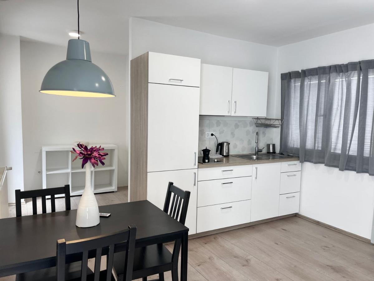 Апартаменти Renovated City Center Apt End Of Sept 23 Любляна Екстер'єр фото