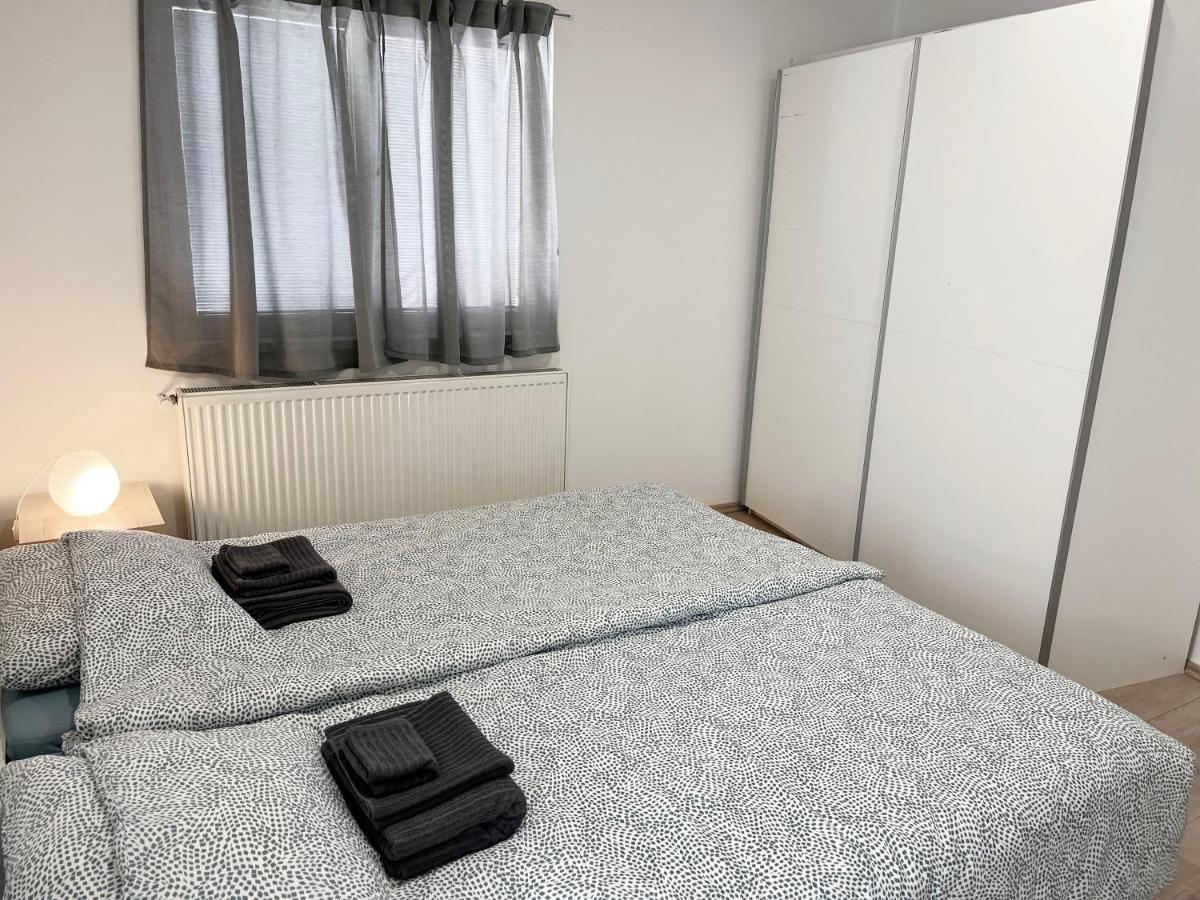 Апартаменти Renovated City Center Apt End Of Sept 23 Любляна Екстер'єр фото